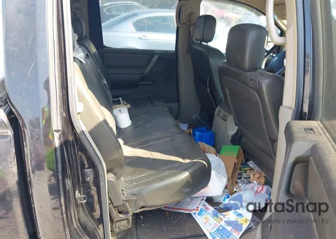 2004 Nissan Titan Le z USA, uszkodzony, nr VIN 1N6AA07A14N582700